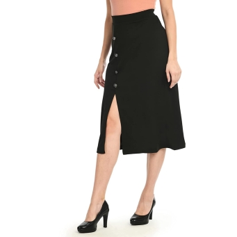 السراويل القصيرة والتنانير